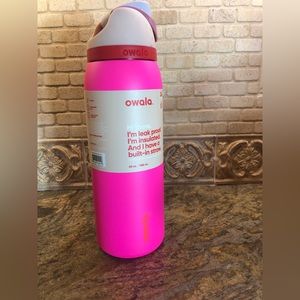 Owala limited edition 40 oz NWT “can you see me”